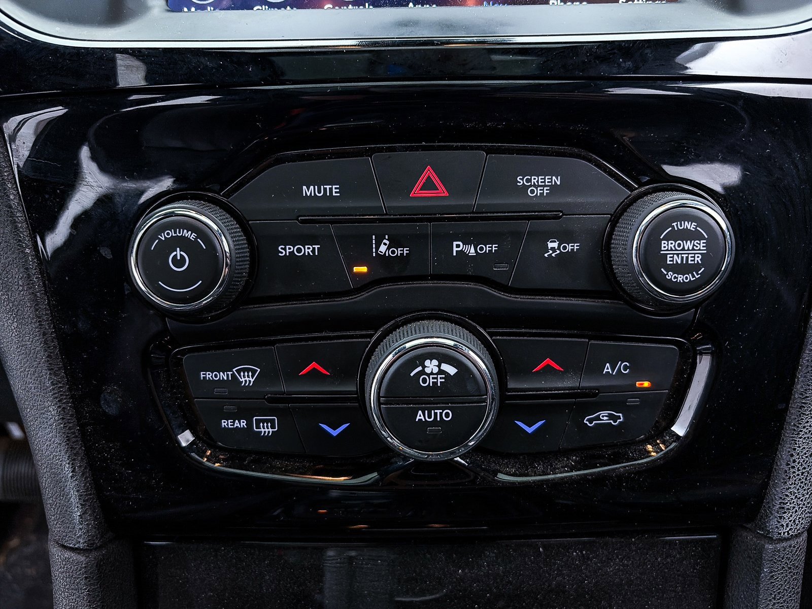 Used 2022 Chrysler 300 S w/ Safetytec Plus Group image 27