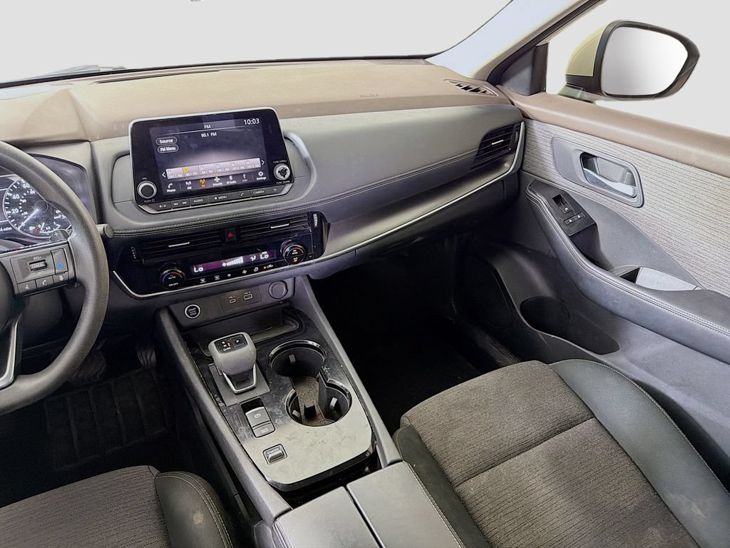 Used 2022 Nissan Rogue SV FWD image 25