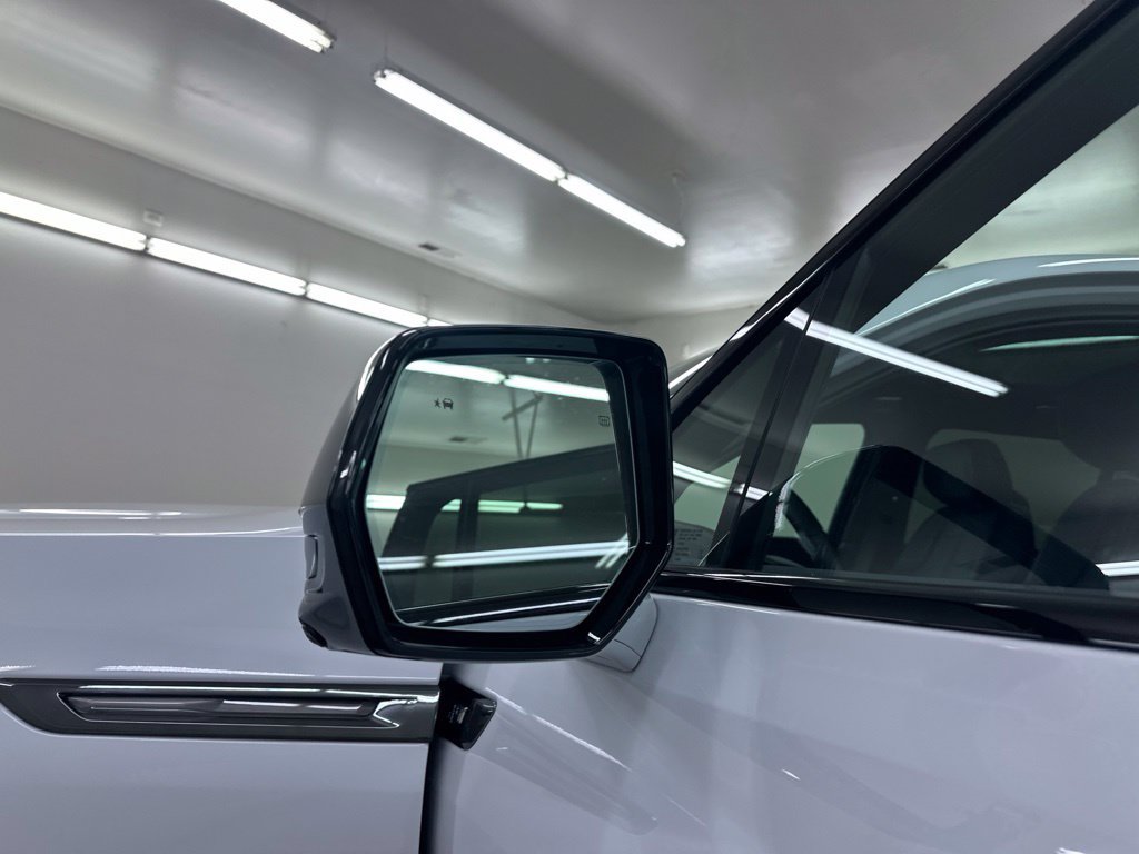 Certified 2026 Cadillac Escalade IQ Sport 2 w/ LPO, Premium Carpet Package AWD/4WD image 15