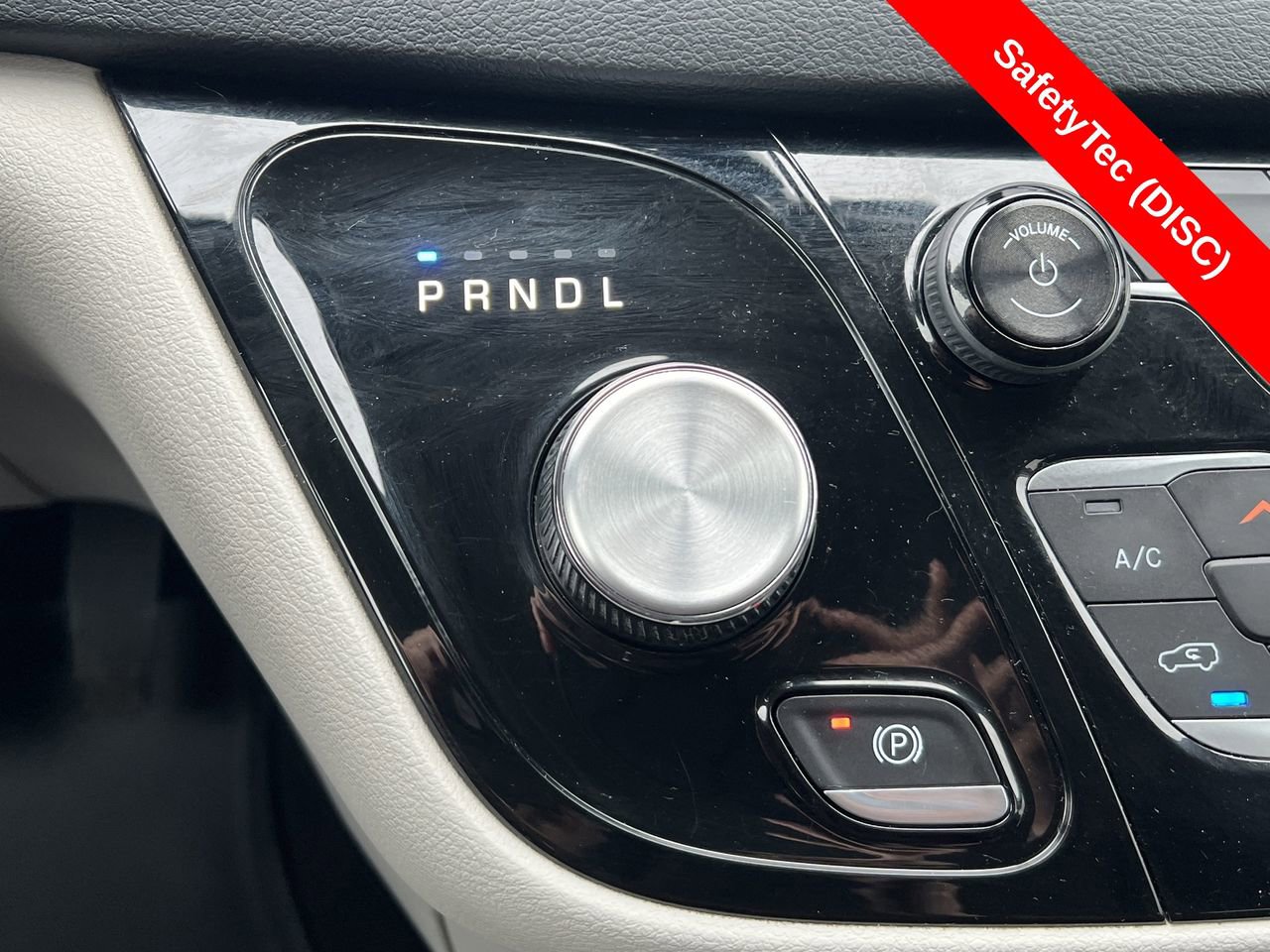 Used 2018 Chrysler Pacifica Touring Plus w/ Tire & Wheel Group image 7