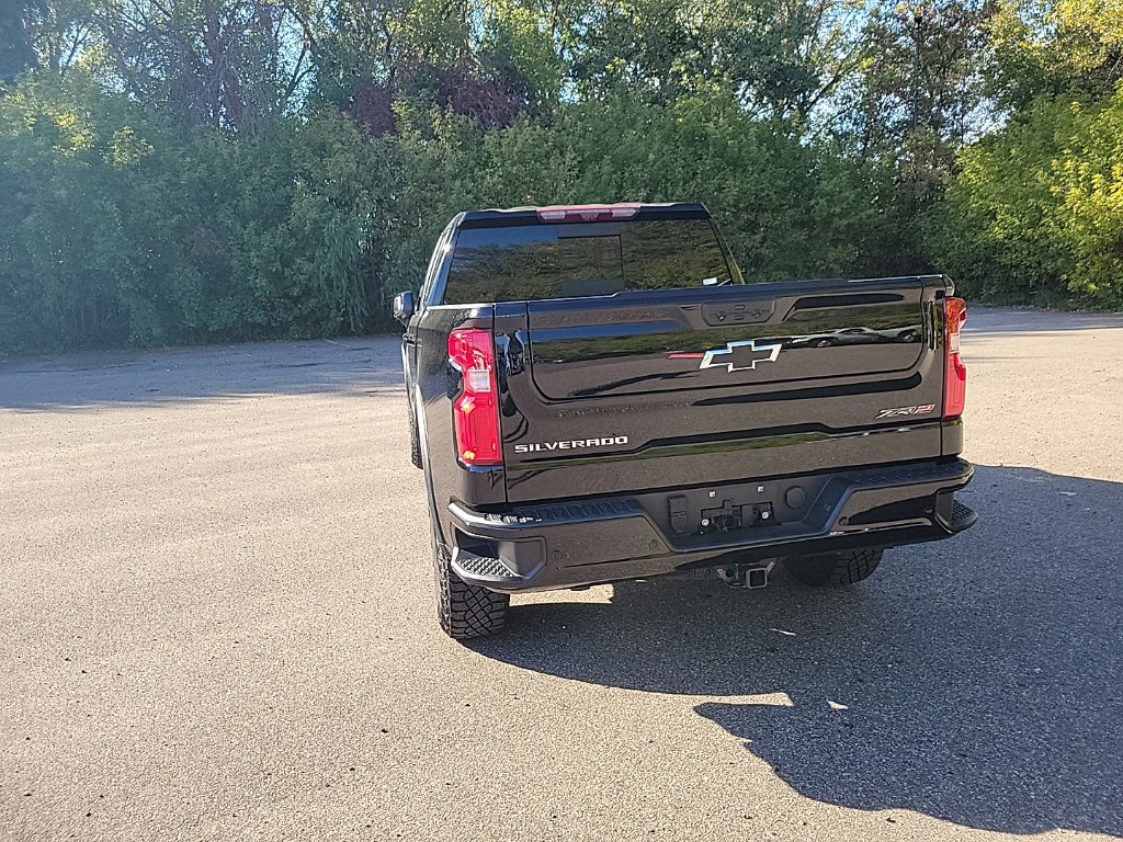 Used 2023 Chevrolet Silverado 1500 ZR2 AWD/4WD image 17