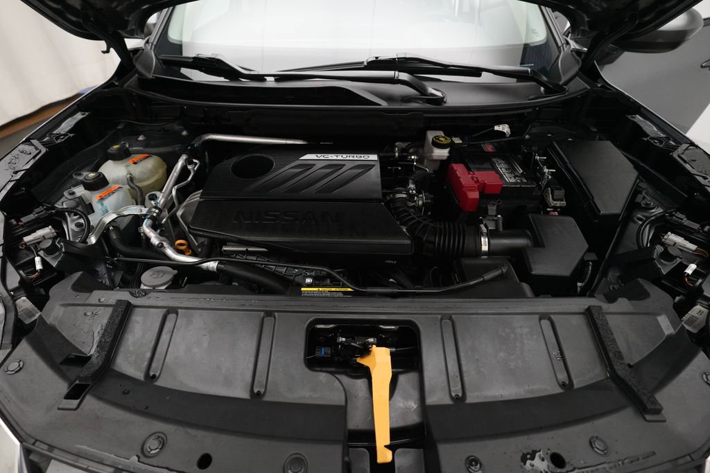 Certified 2023 Nissan Rogue SV image 3