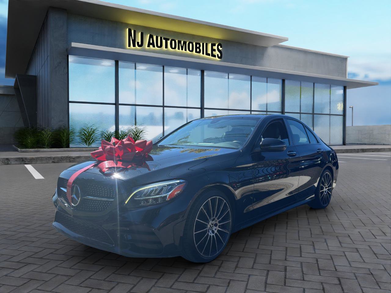 Used 2019 Mercedes-Benz C 300 Sedan w/ AMG Line image 3