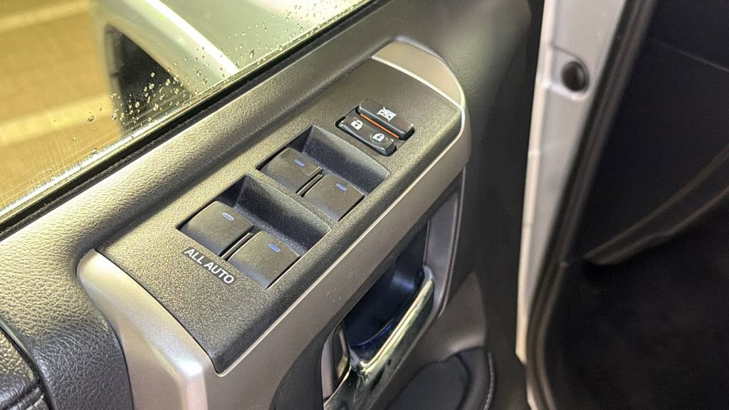 Used 2018 Toyota 4Runner Limited image 19