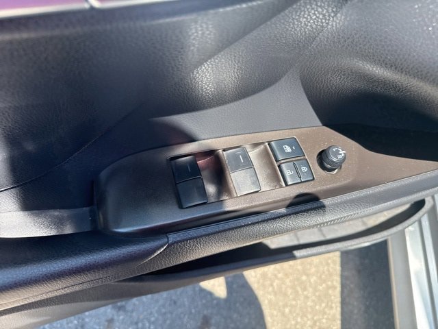 Used 2022 Toyota Camry LE image 16