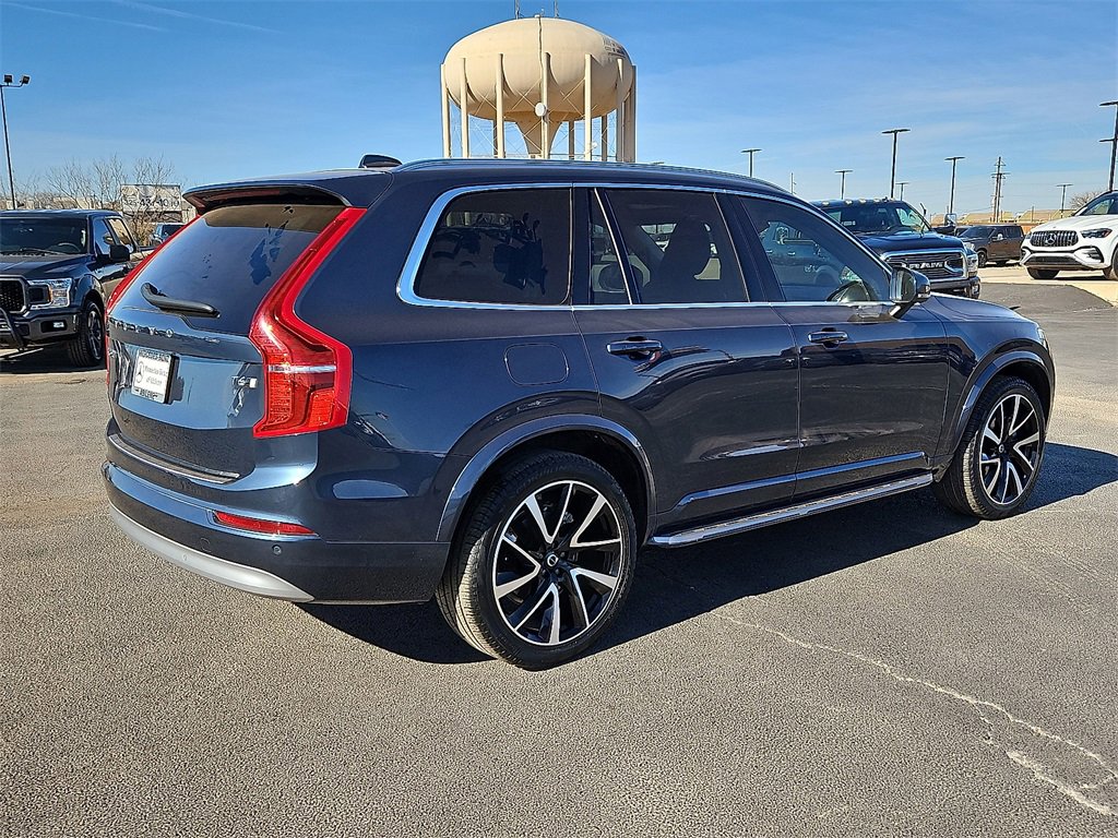 Used 2022 Volvo XC90 T6 Momentum w/ Advanced Package image 8