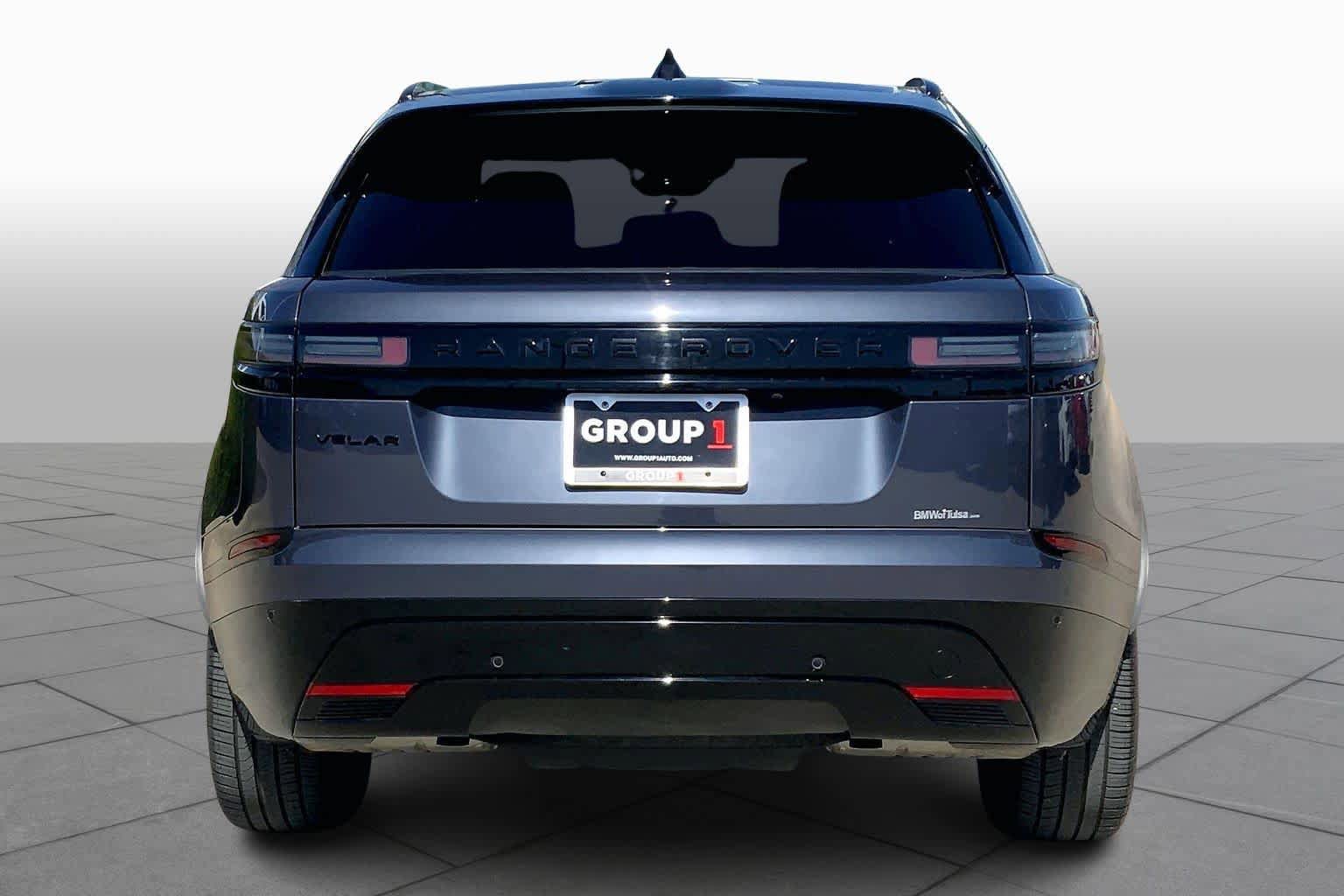 Used 2025 Land Rover Range Rover Velar Dynamic SE image 4