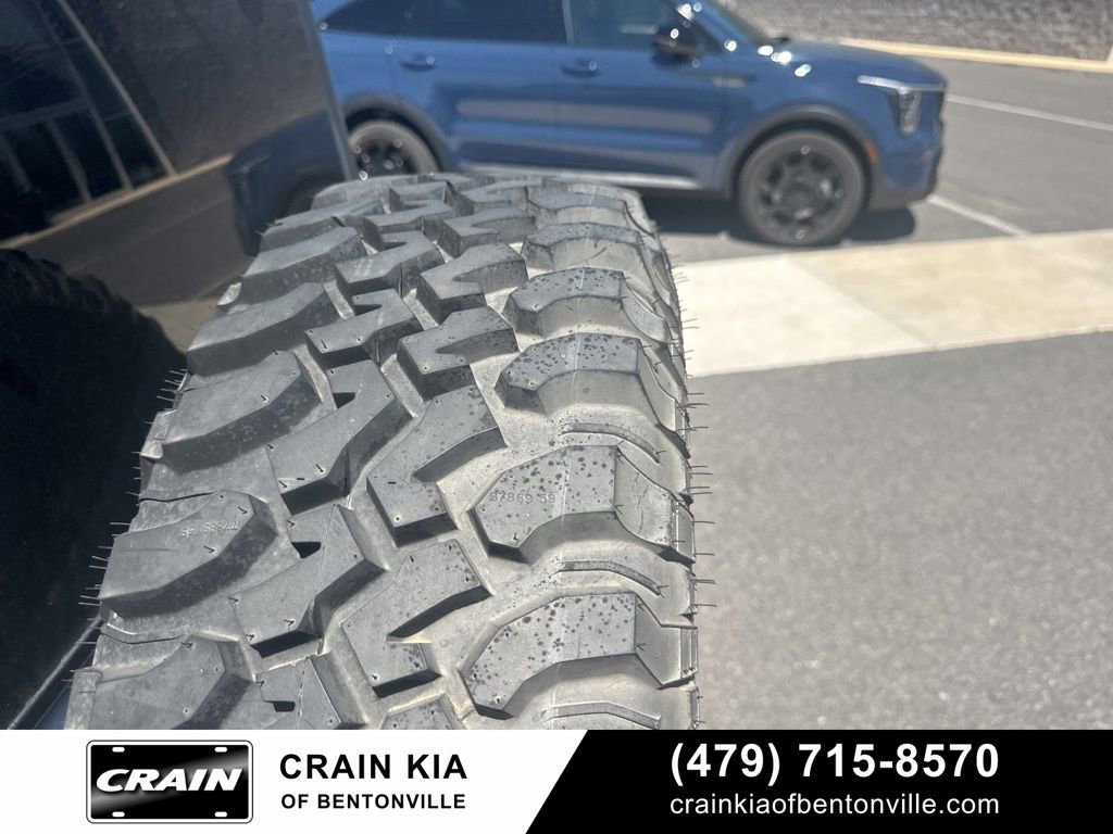 Used 2016 Jeep Wrangler Unlimited Sport image 13