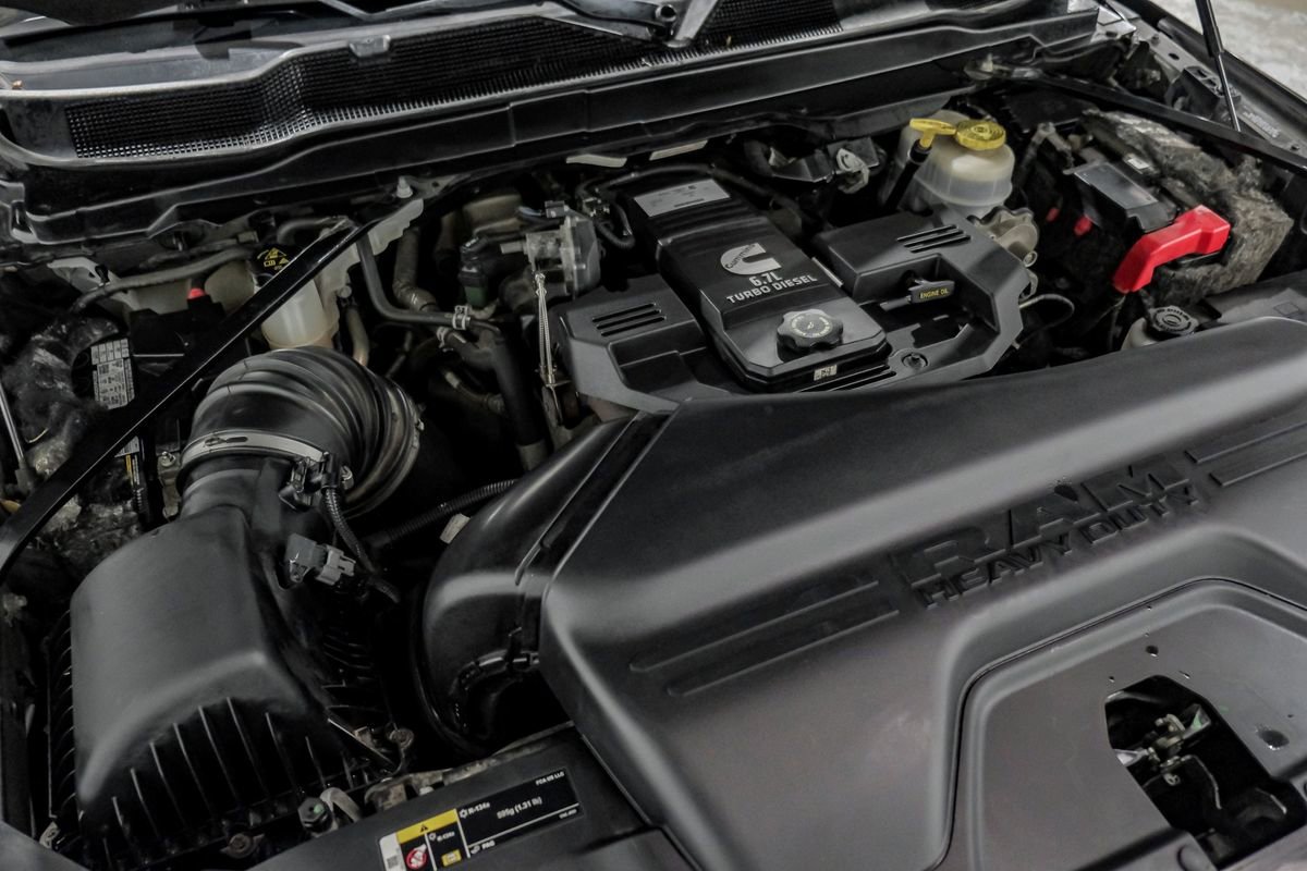 Used 2020 RAM 3500 Laramie w/ Night Edition image 60