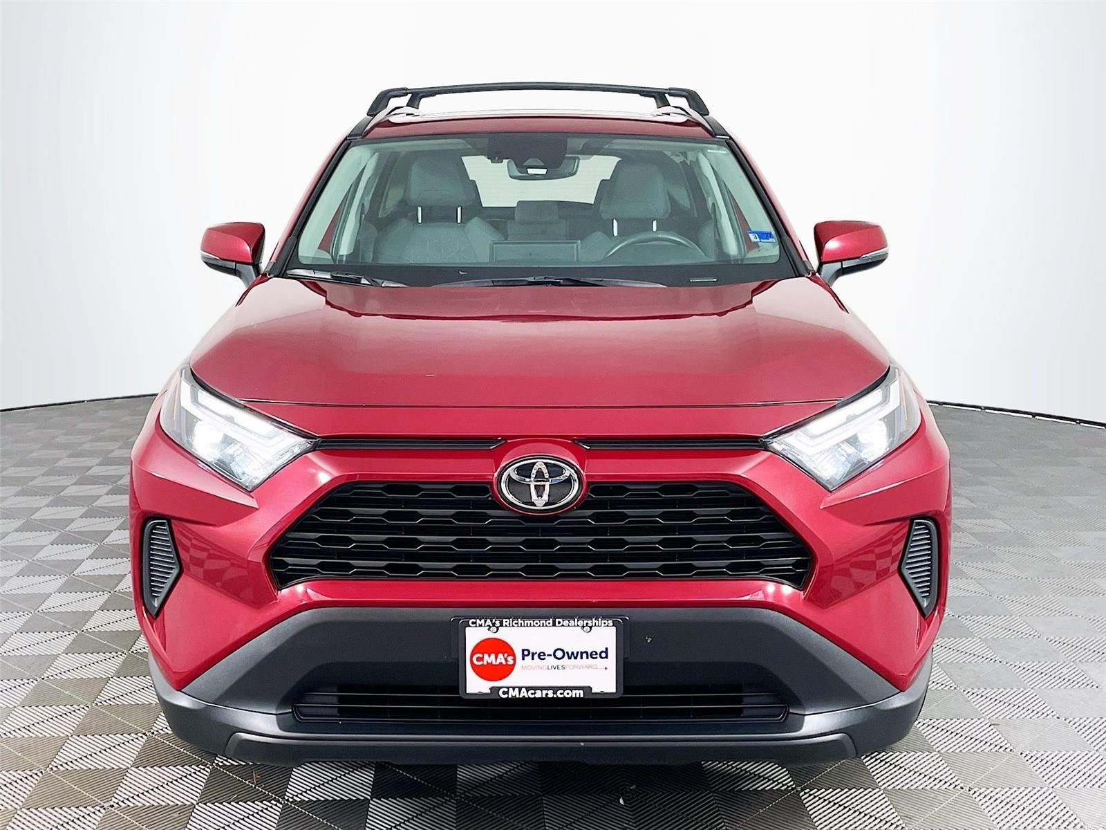 Used 2025 Toyota RAV4 XLE w/ Convenience Package AWD/4WD image 2