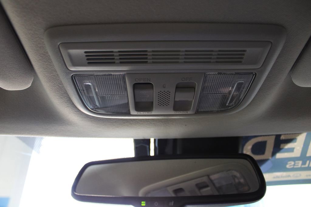Used 2022 Honda HR-V EX-L image 40