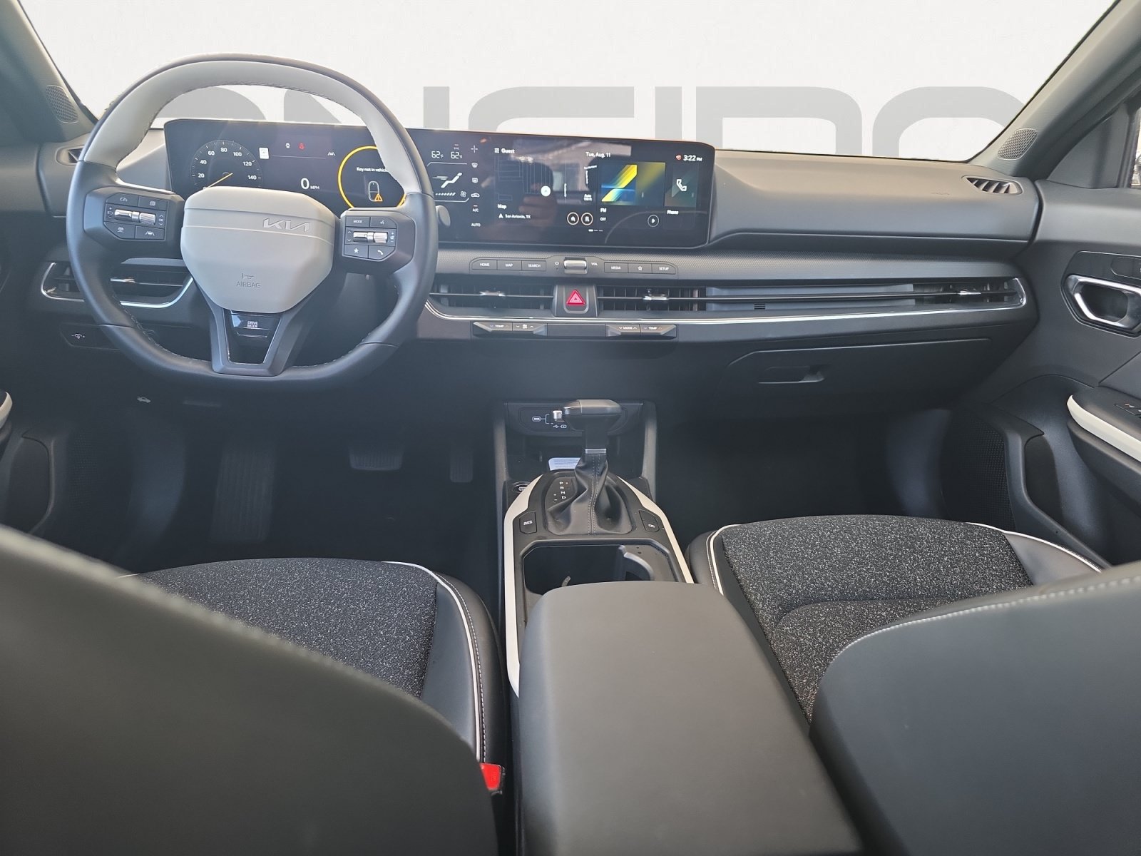 Certified 2025 Kia K4 GT-Line w/ GT-Line Sunroof Package FWD image 2