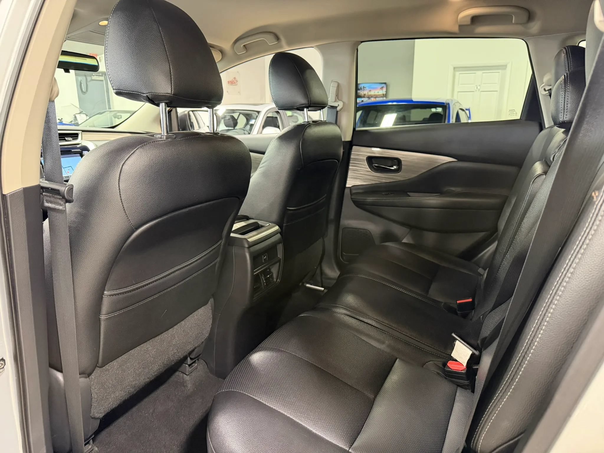 Used 2017 Nissan Murano S w/ Navigation Package AWD/4WD image 25