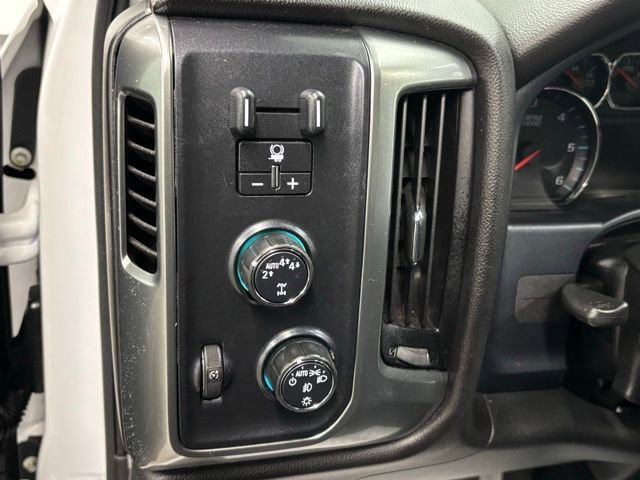 Used 2018 Chevrolet Silverado 1500 LT w/ All Star Edition AWD/4WD image 16