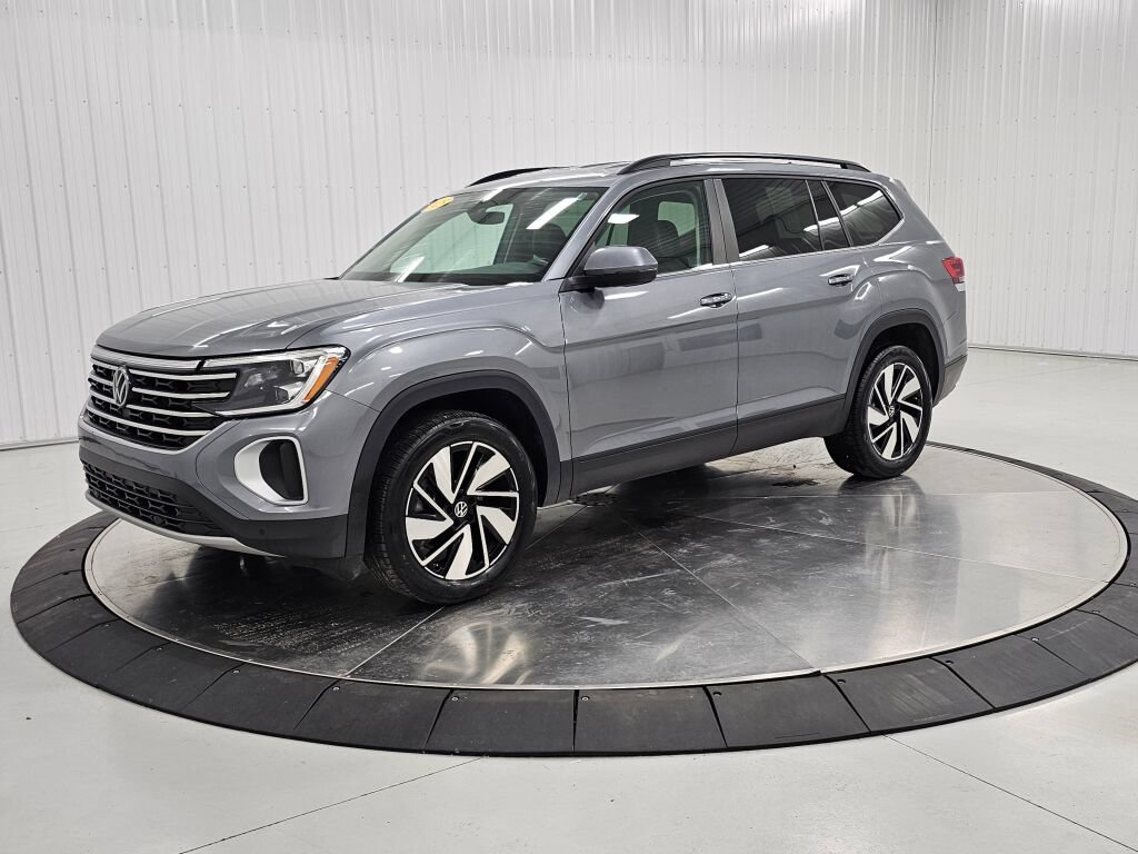 Used 2025 Volkswagen Atlas SE