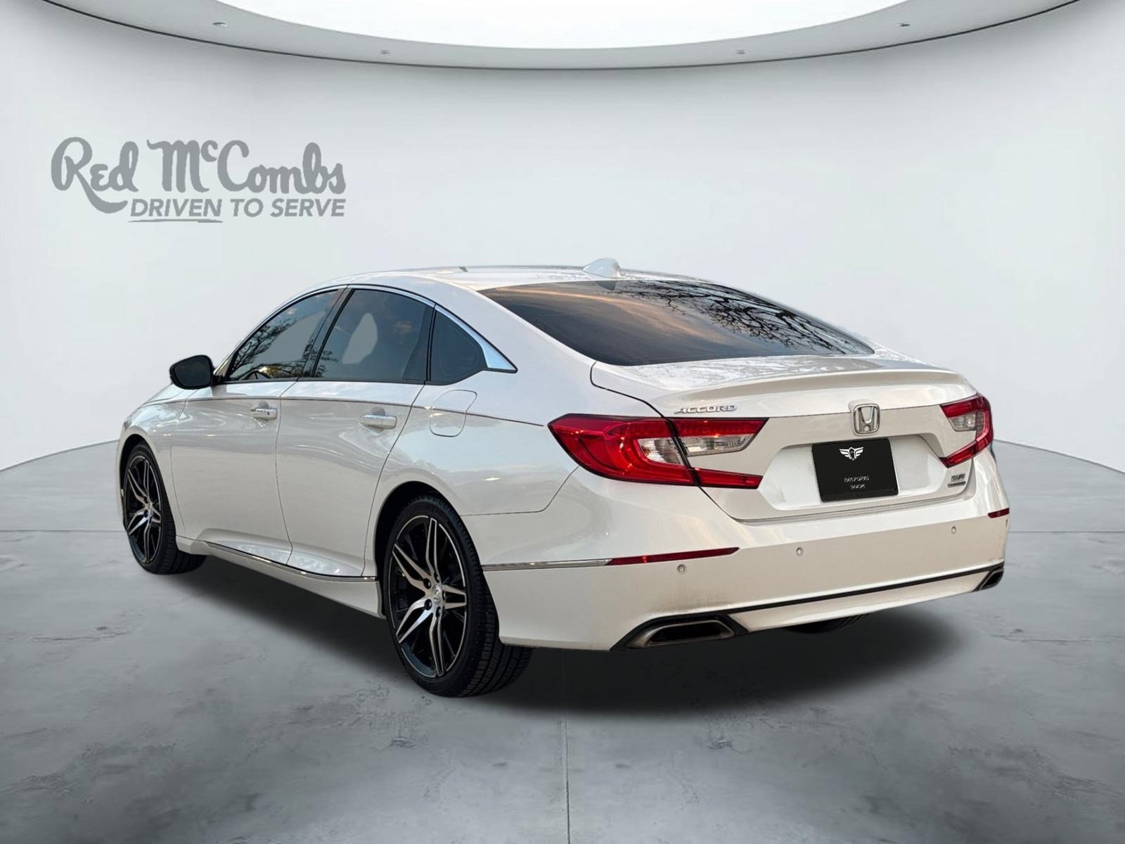 Used 2022 Honda Accord Touring image 3