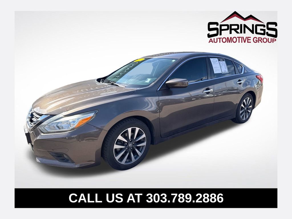 Used 2017 Nissan Altima 2.5 SV FWD image 1