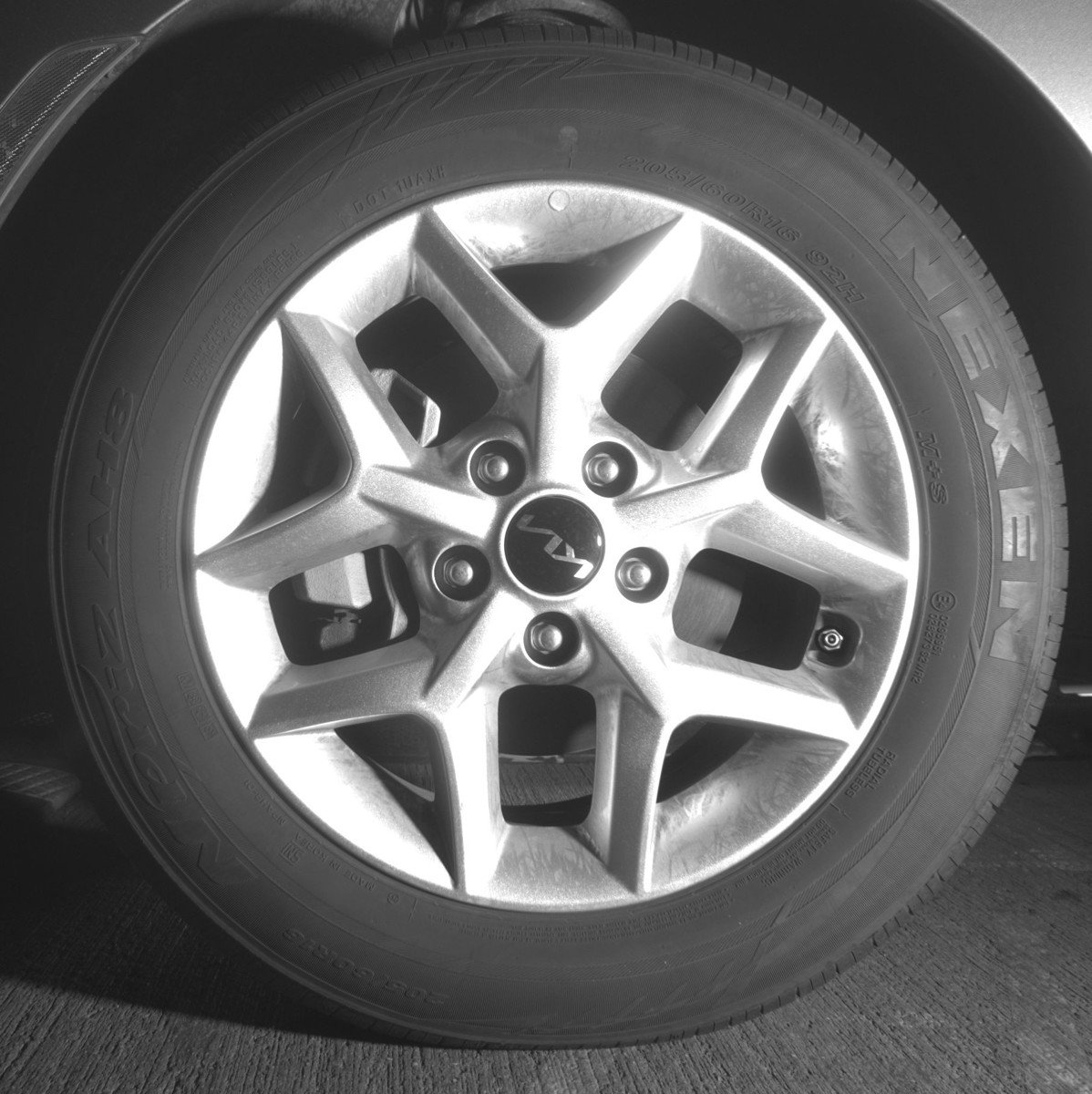 Used 2025 Kia Soul LX w/ LX Technology Package FWD image 12
