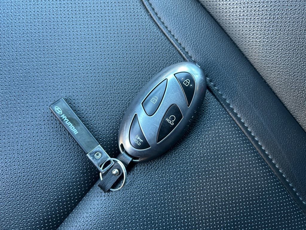 Used 2025 Hyundai Santa Cruz SEL image 33