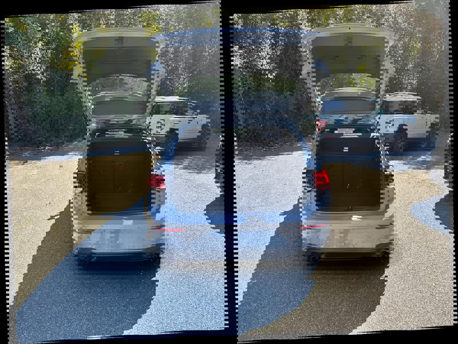 Used 2022 Volkswagen GTI SE image 40