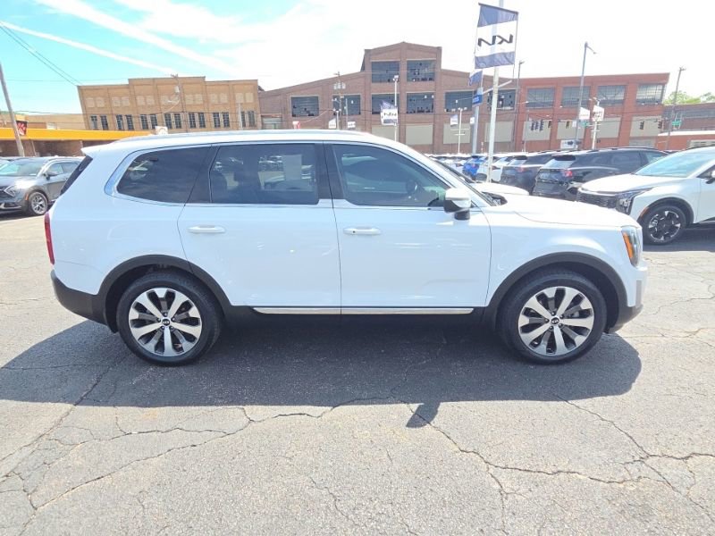 Used 2021 Kia Telluride EX w/ EX Premium Package AWD/4WD image 8