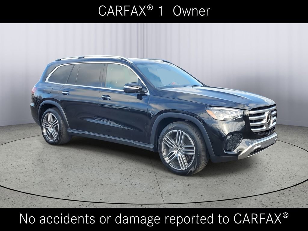 Used 2025 Mercedes-Benz GLS 450 4MATIC image 2