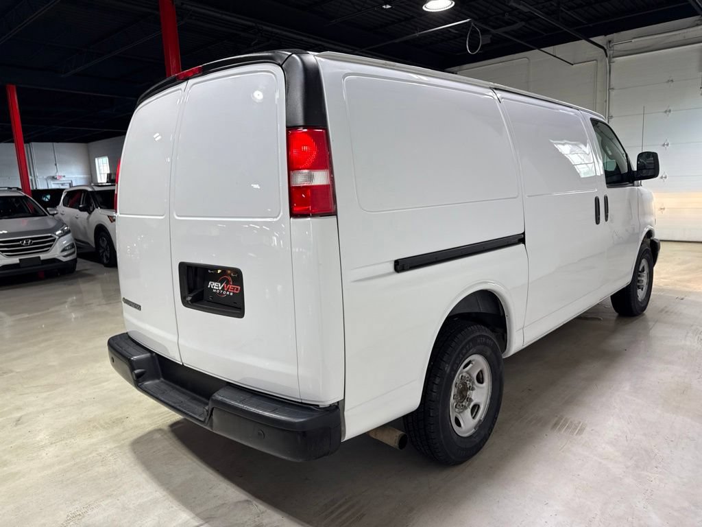 Used 2020 Chevrolet Express 2500 w/ Driver Convenience Package RWD image 7