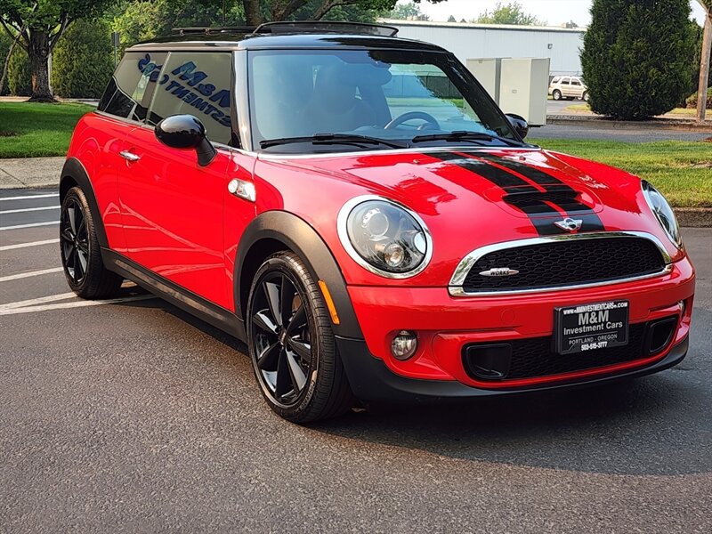 Used 2013 MINI Cooper S w/ Sport Pkg FWD image 2