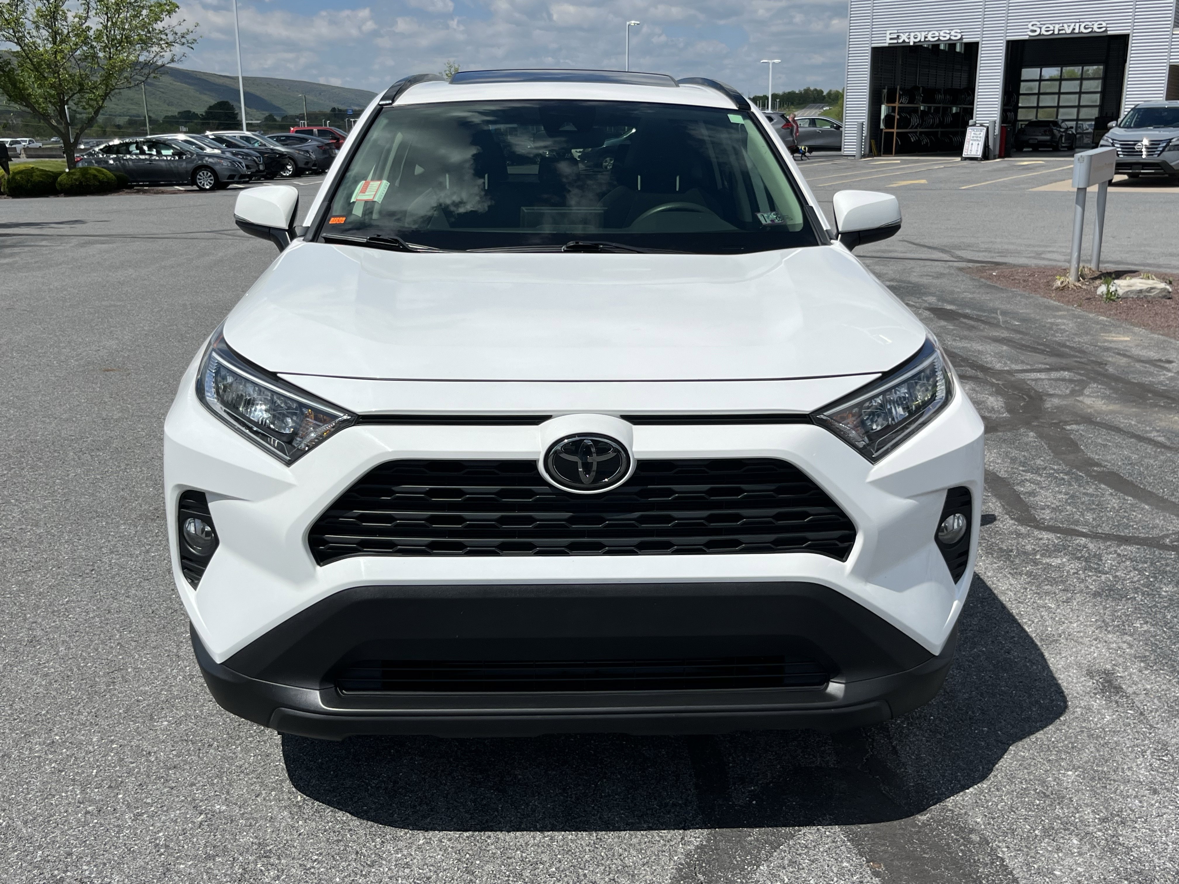 Used 2019 Toyota RAV4 XLE w/ All Weather Liner Package AWD/4WD image 11