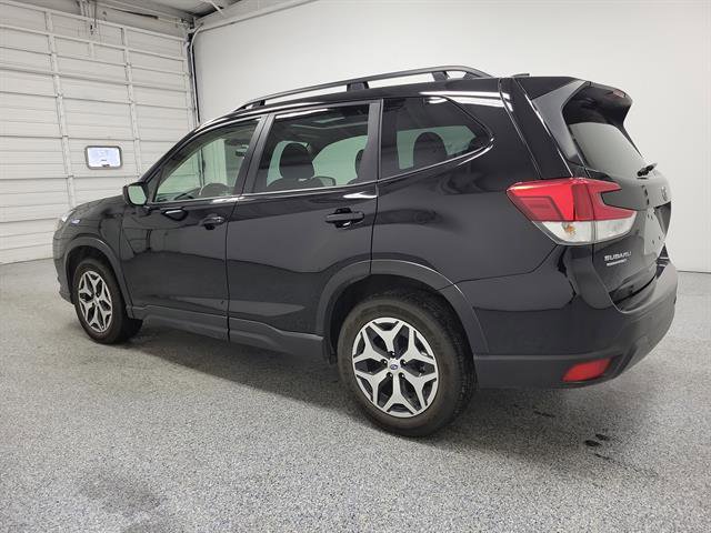 Used 2023 Subaru Forester Premium image 4