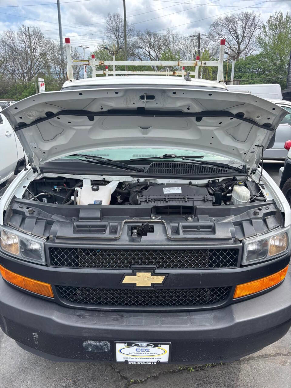 Used 2019 Chevrolet Express 2500 w/ Driver Convenience Package image 32