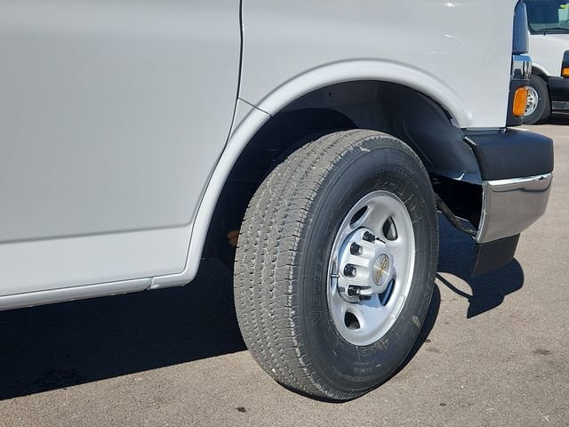 New 2025 Chevrolet Express 3500 w/ Driver Convenience Package image 43