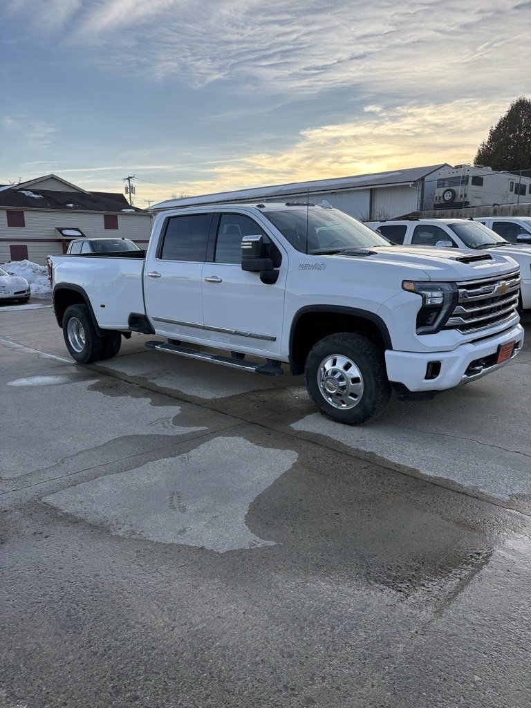 Used 2025 Chevrolet Silverado 3500 High Country