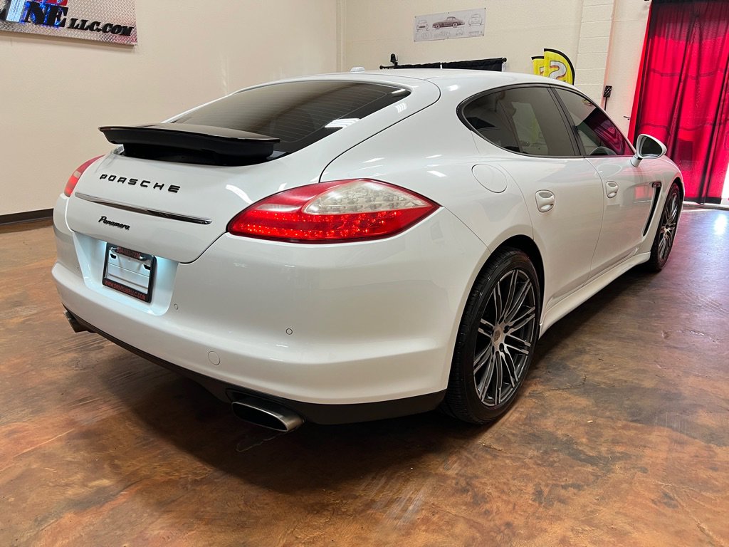 Used 2013 Porsche Panamera 4 image 9