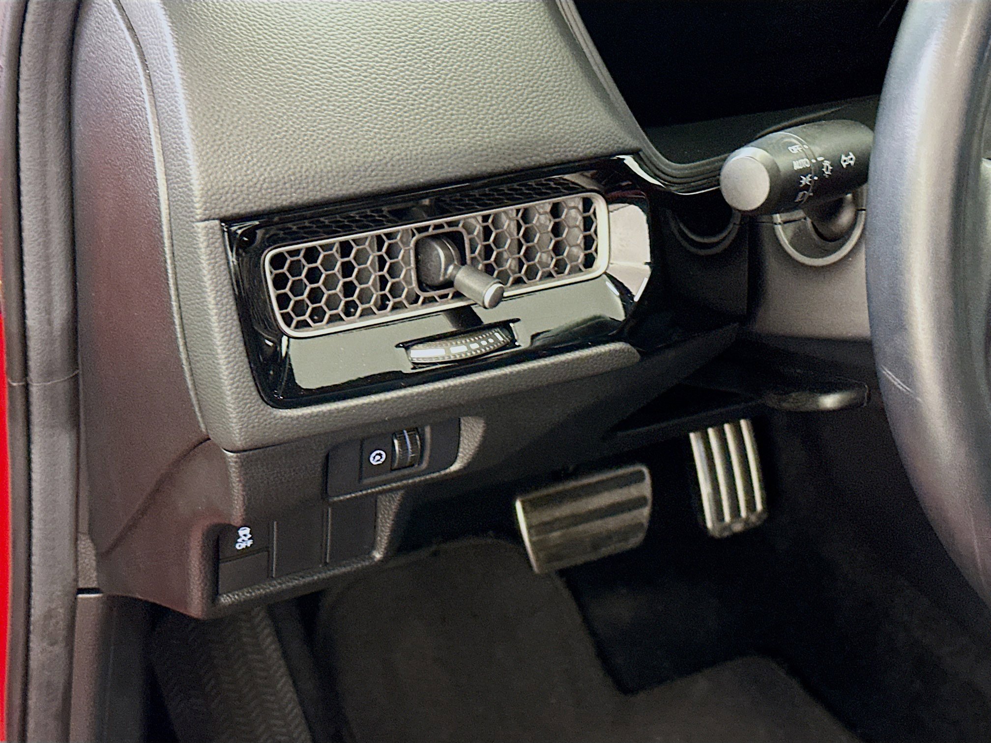 Used 2025 Honda Civic Sport image 17