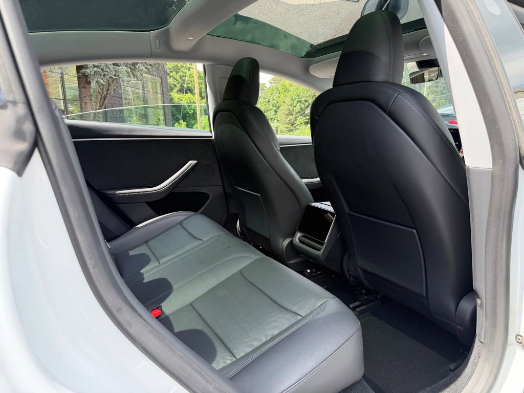 Used 2025 Tesla Model 3 Long Range AWD/4WD image 38