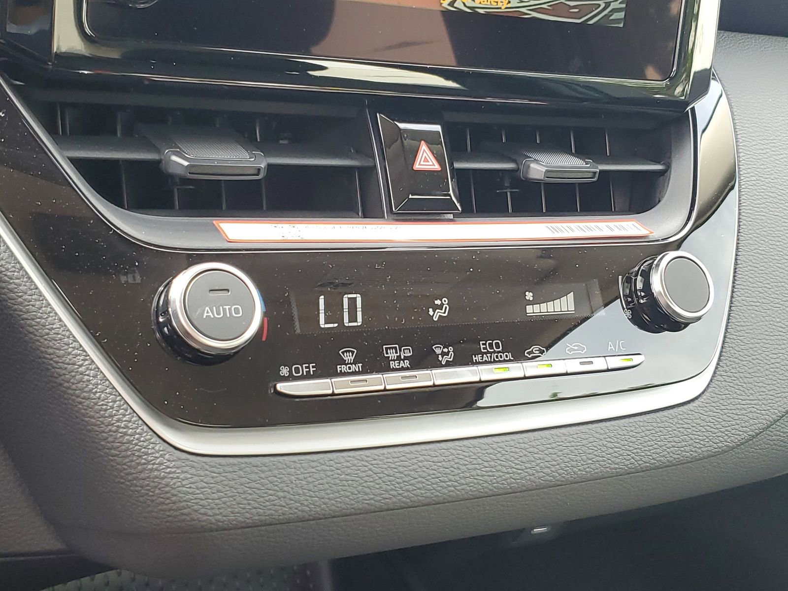 Certified 2026 Toyota Corolla LE FWD image 27