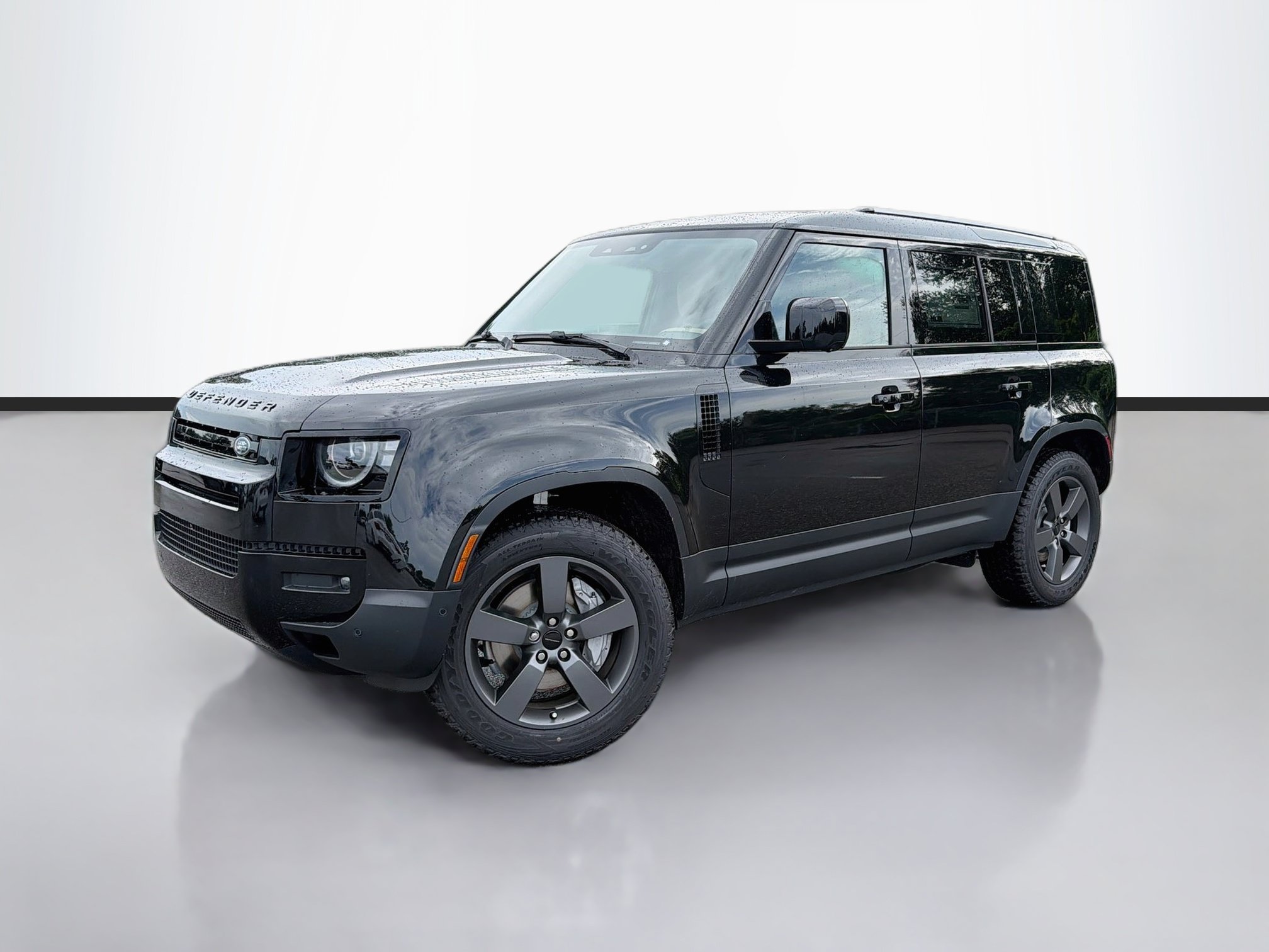 New 2026 Land Rover Defender 110 S AWD/4WD image 1