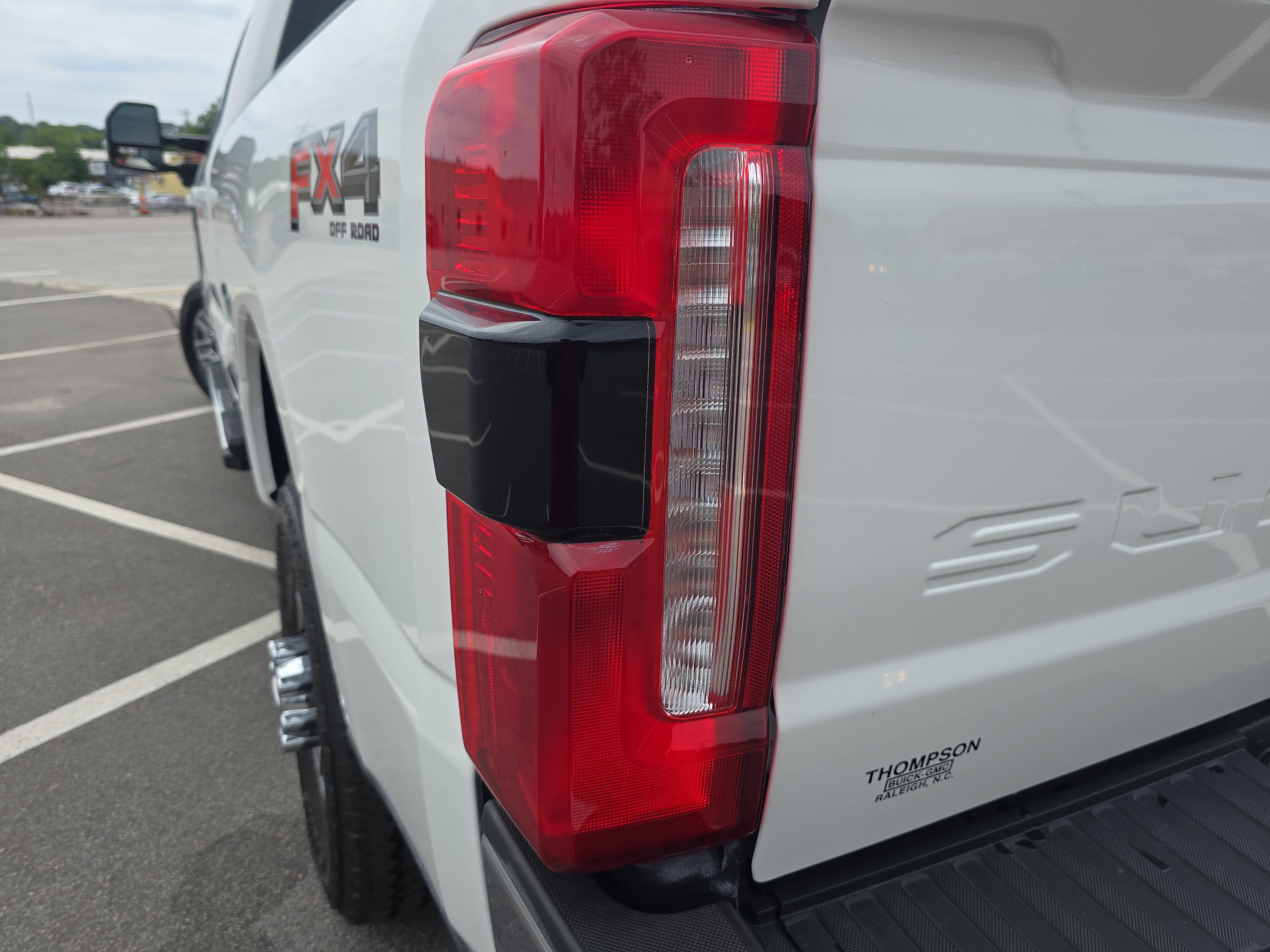 Used 2026 Ford F250 Lariat w/ FX4 Off-Road Package AWD/4WD image 34