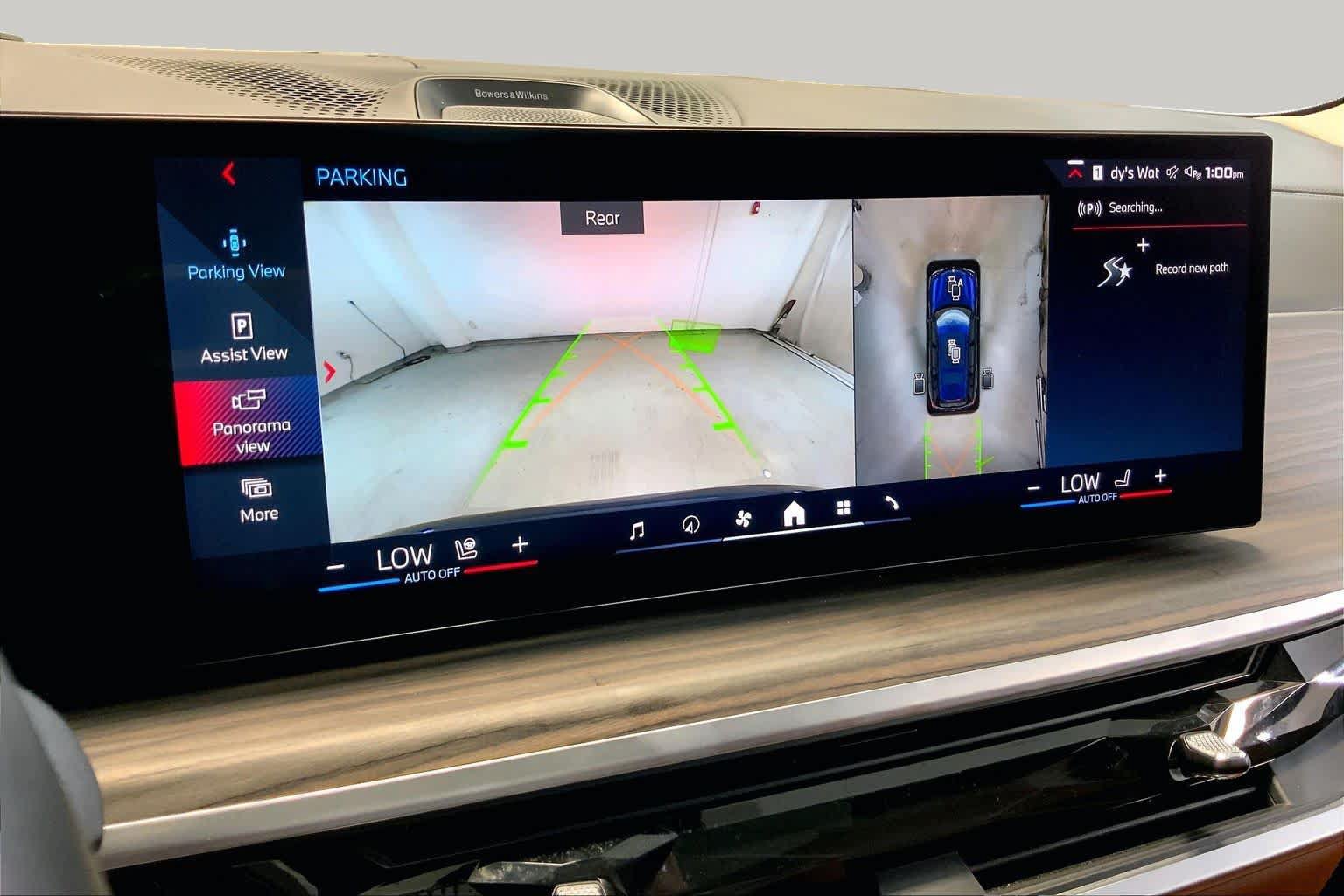 Used 2025 BMW X7 M60i AWD/4WD image 26