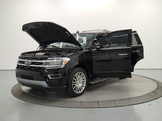 Used 2023 Ford Expedition Limited RWD image 12
