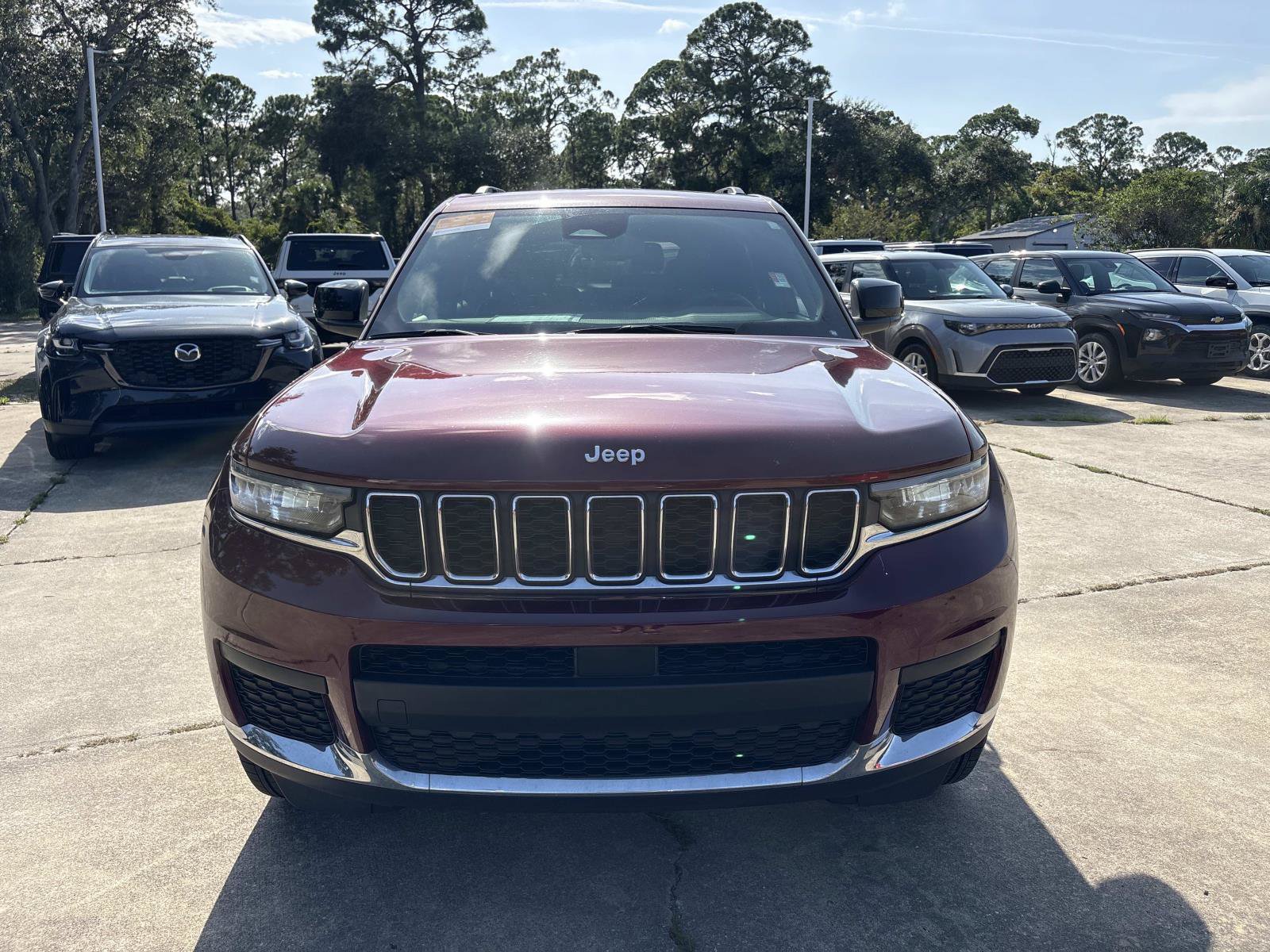 Certified 2024 Jeep Grand Cherokee L Laredo w/ Trailer Tow Package AWD/4WD image 8