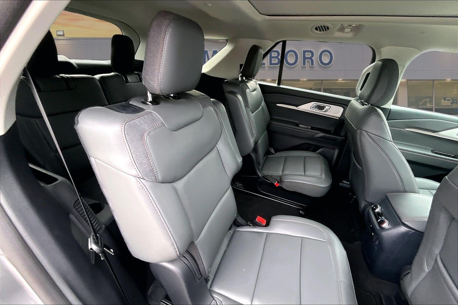 New 2026 Ford Explorer Active w/ Active Comfort Package AWD/4WD image 9
