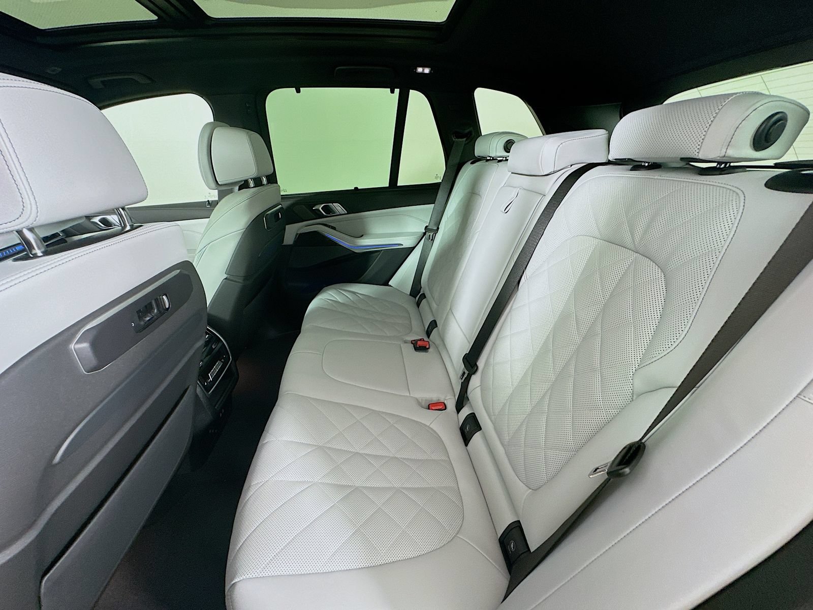 New 2026 BMW X5 M60i AWD/4WD image 39