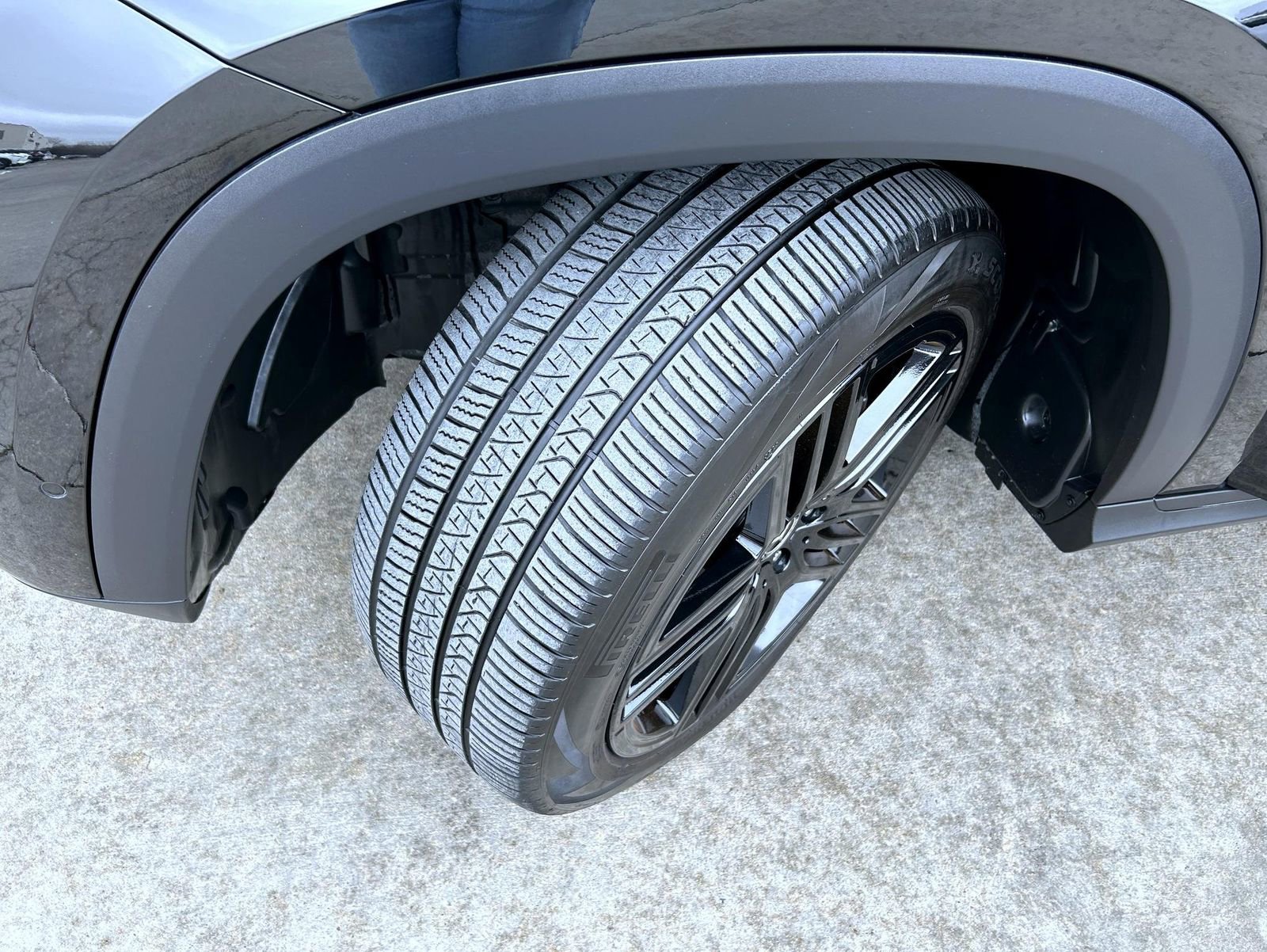 Used 2024 Mercedes-Benz GLS 450 4MATIC image 25