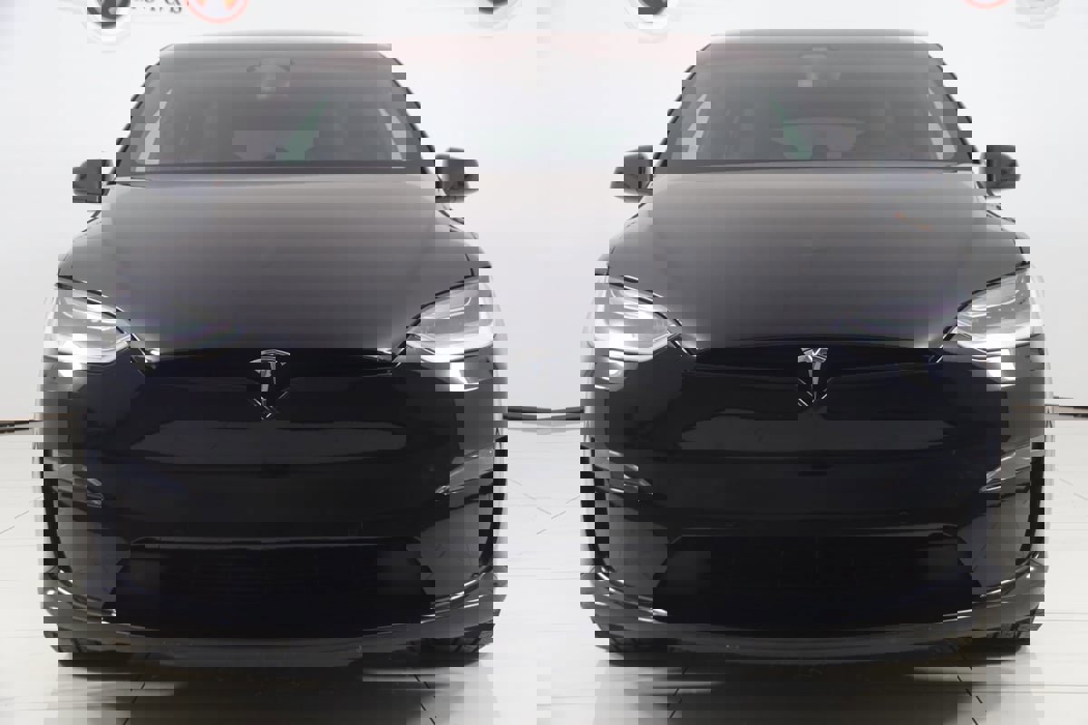 Used 2022 Tesla Model X image 66