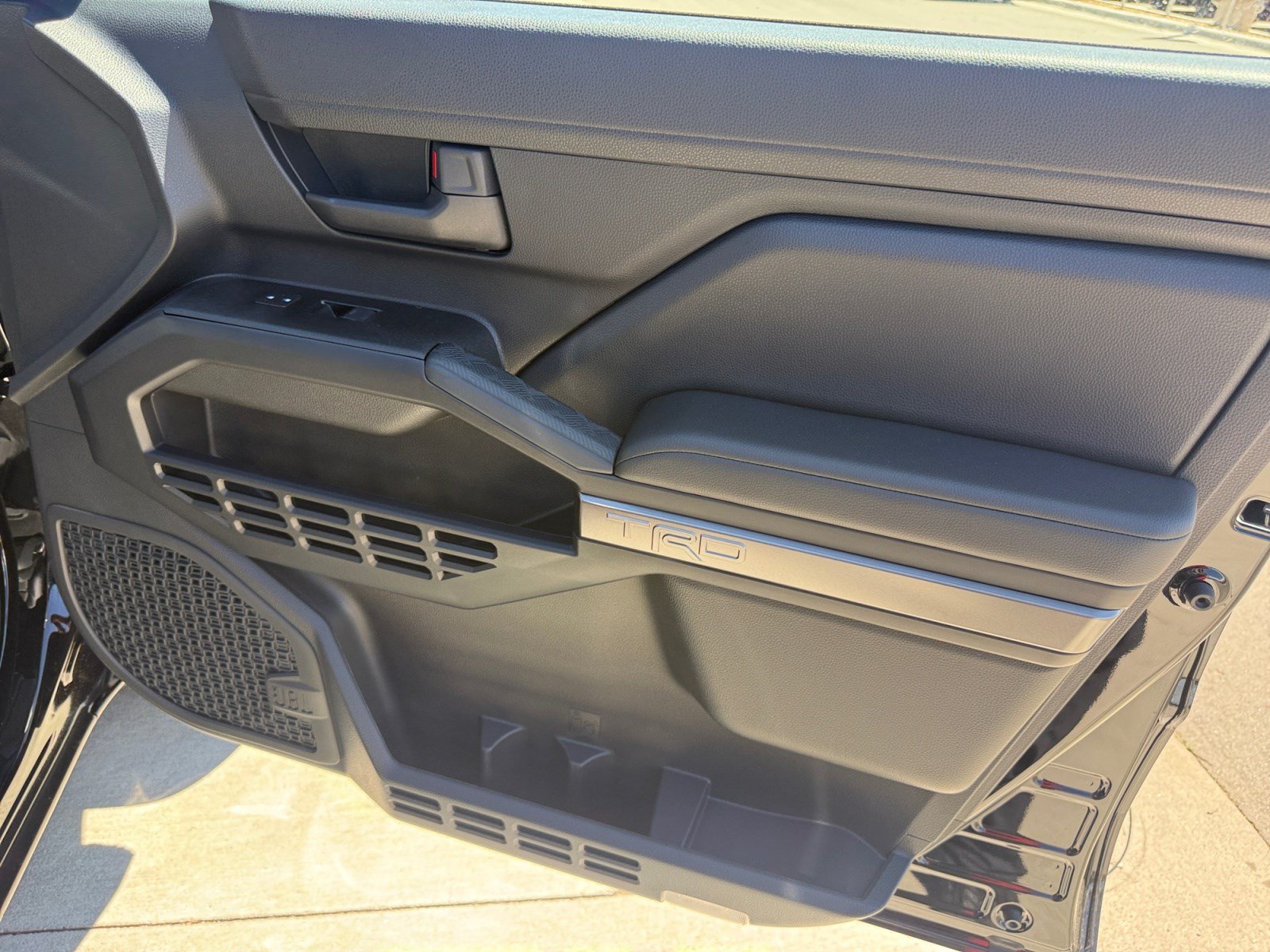 New 2026 Toyota 4Runner SR5 AWD/4WD image 16