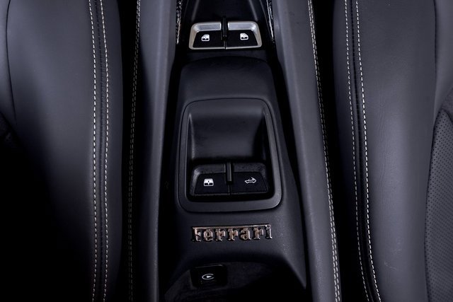 Used 2023 Ferrari F8 Tributo image 49