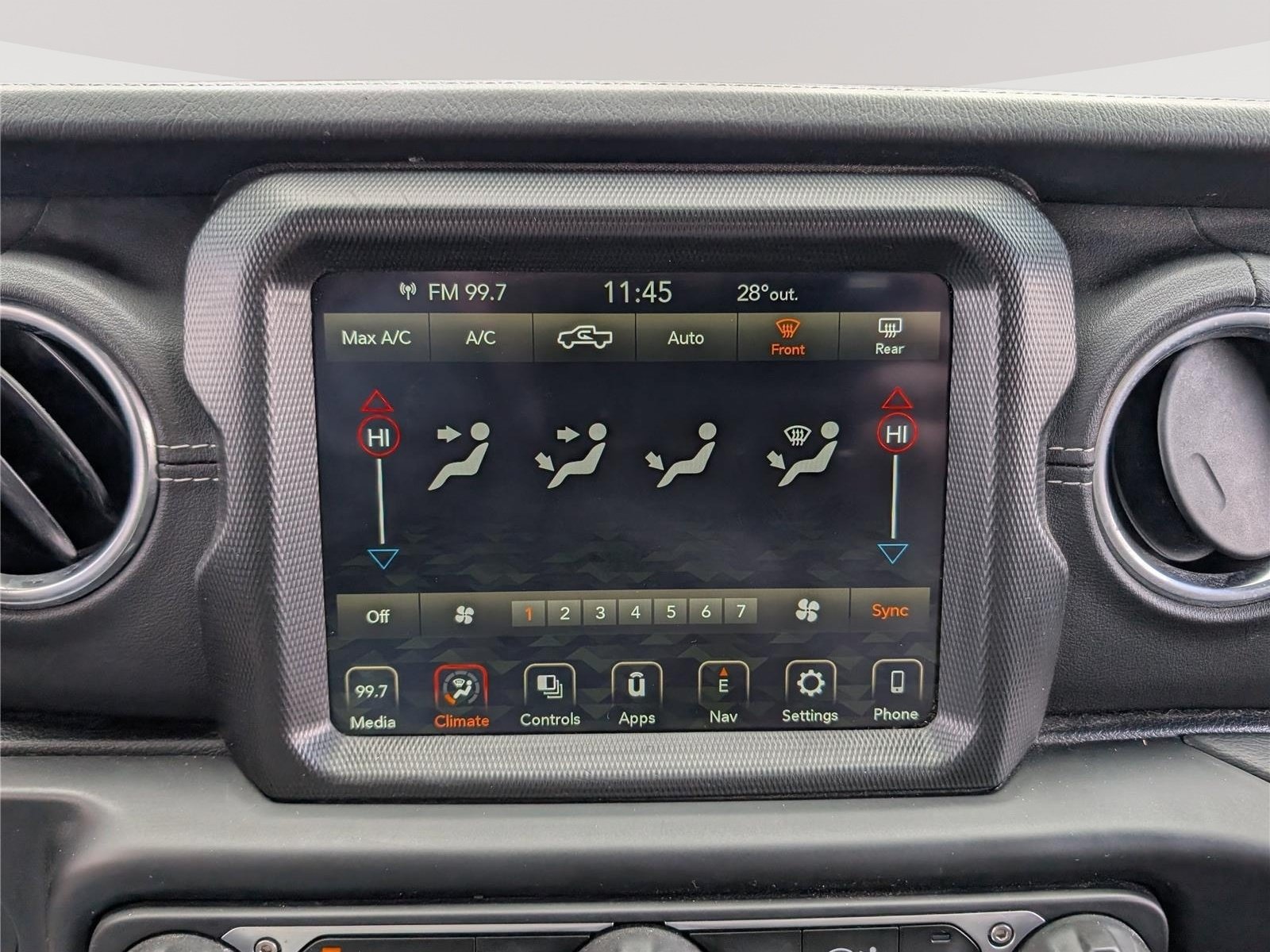 Used 2022 Jeep Gladiator Overland w/ Popular Equipment Package AWD/4WD image 28