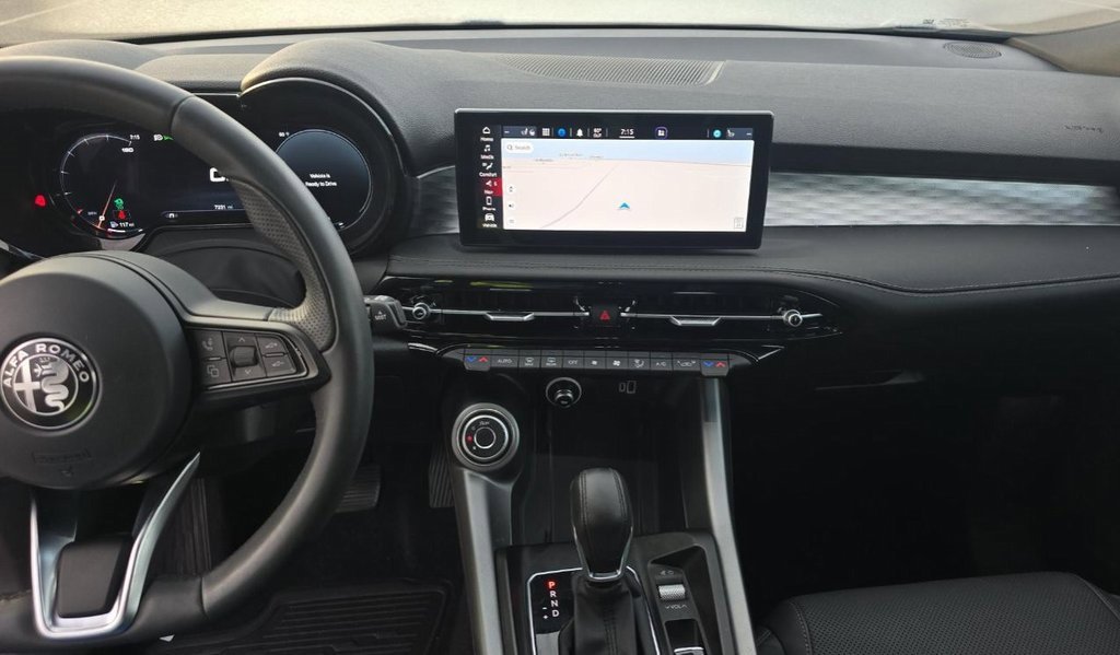 Used 2024 Alfa Romeo Tonale Ti image 10